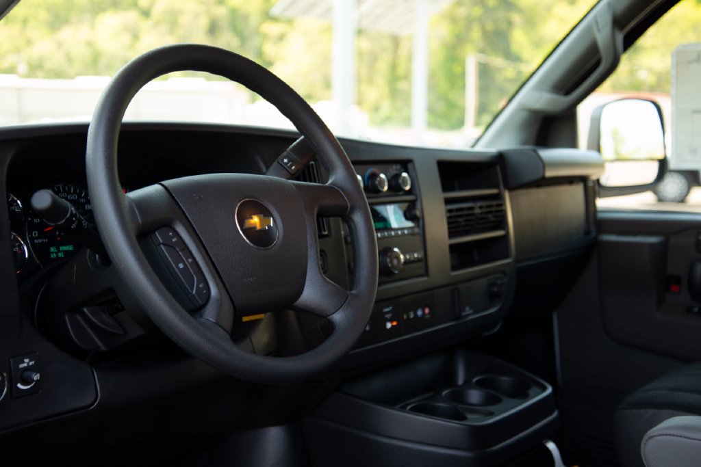 2025 Chevrolet Express Cargo Work Van - Photo 21