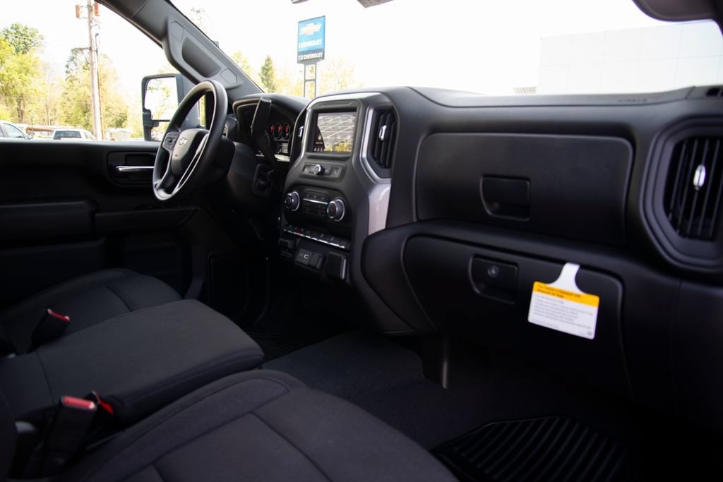 2026 Chevrolet Silverado 2500 HD Custom - Photo 17