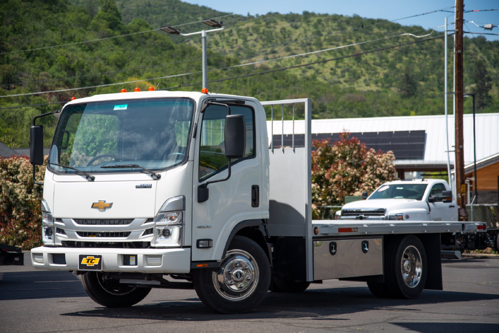 2023 Chevrolet Low Cab Forward Base