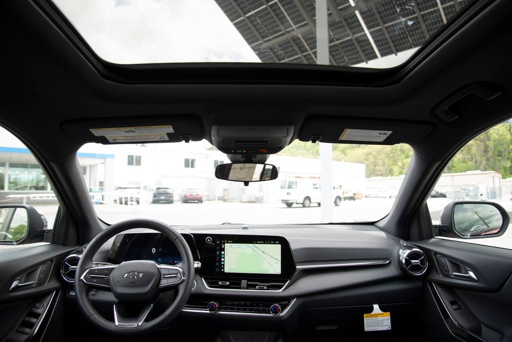 2026 Chevrolet Equinox LT - Photo 11