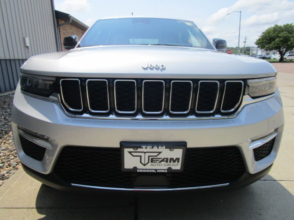 Used 2024 Jeep Grand Cherokee Limited SUV