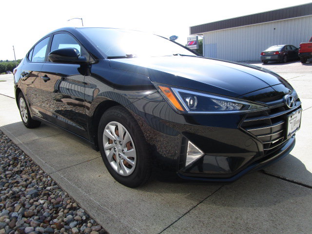 Used 2019 Hyundai Elantra SE Sedan
