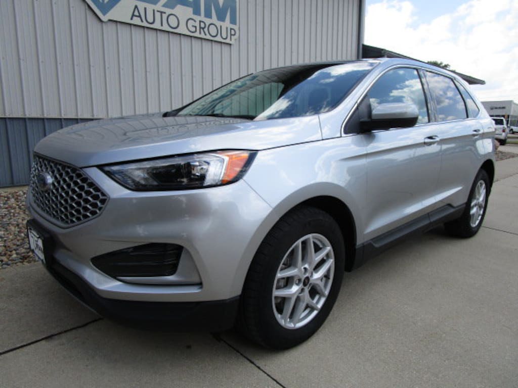 Used 2024 Ford Edge SUV
