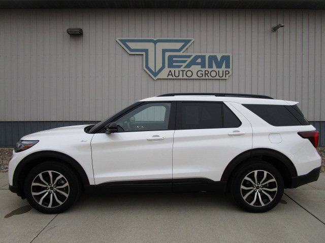 Used 2025 Ford Explorer ST-Line SUV