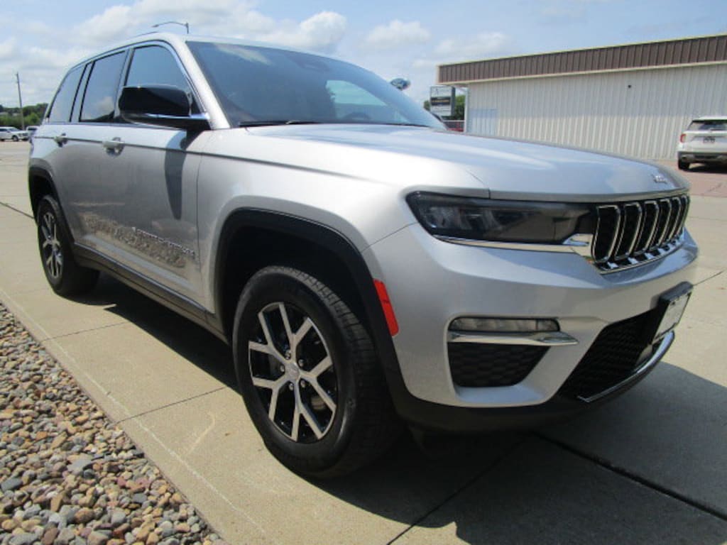 Used 2024 Jeep Grand Cherokee Limited SUV