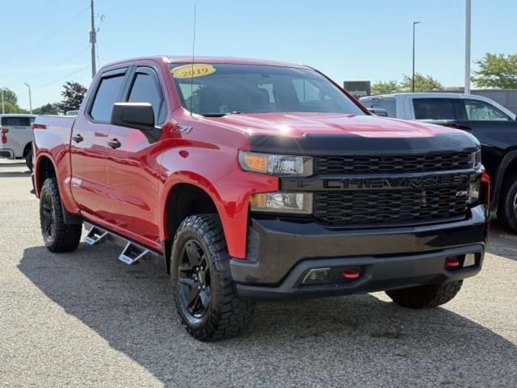 Used 2019 Chevrolet Silverado 1500 Custom Trail Boss Truck Crew Cab