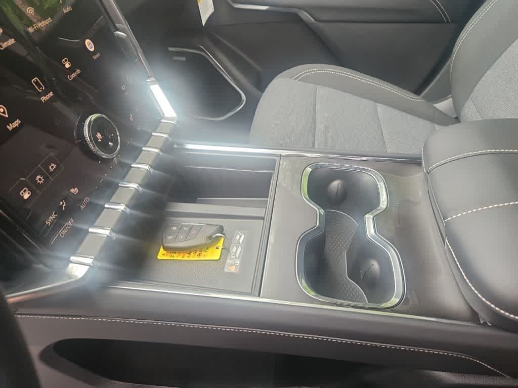 2026 GMC Acadia Elevation - Photo 14