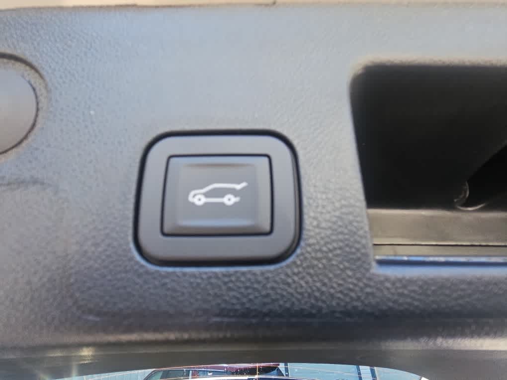 2027 GMC Terrain AT4 - Photo 21