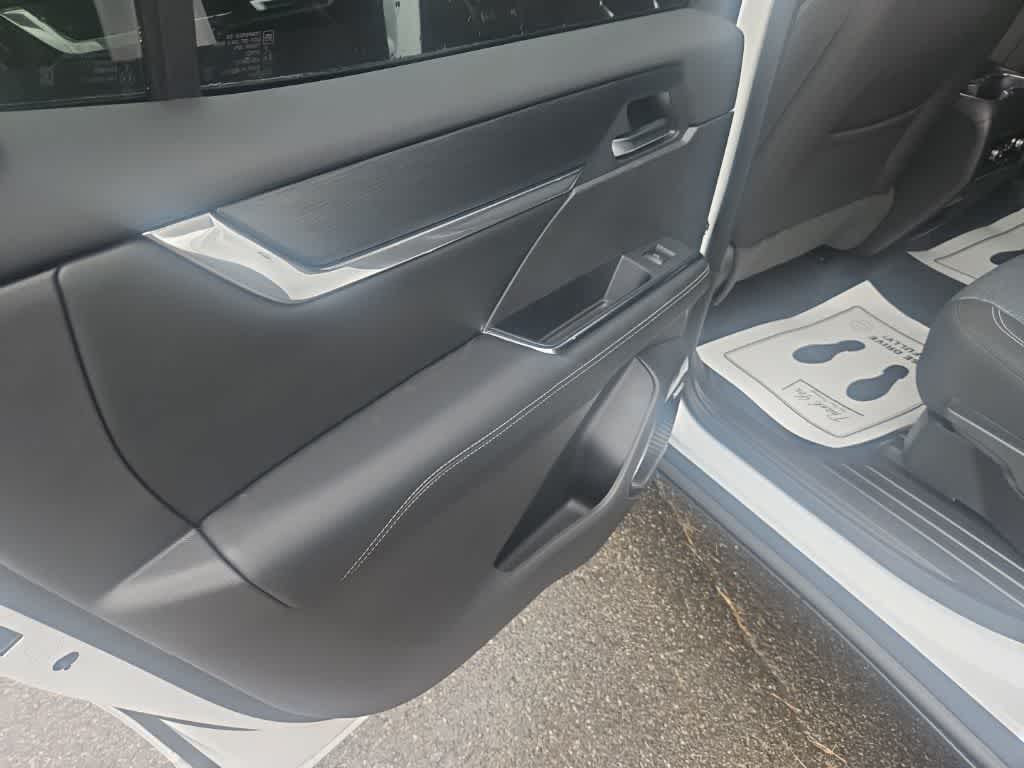 2026 GMC Acadia Elevation - Photo 17