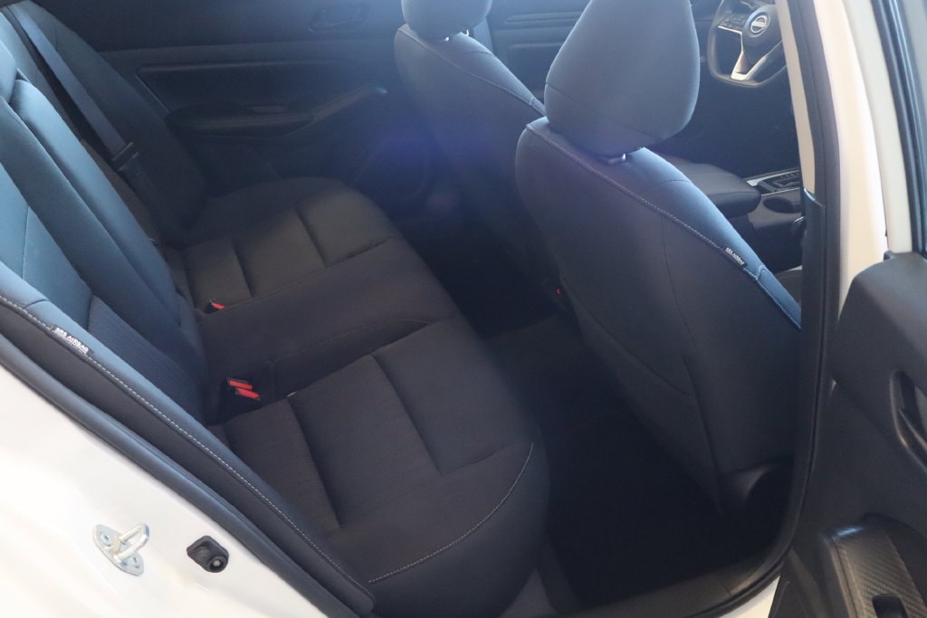 2025 Nissan Altima SV - Photo 14
