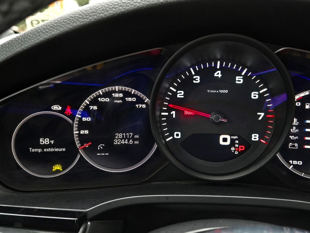 2022 Porsche Cayenne Base - Photo 26