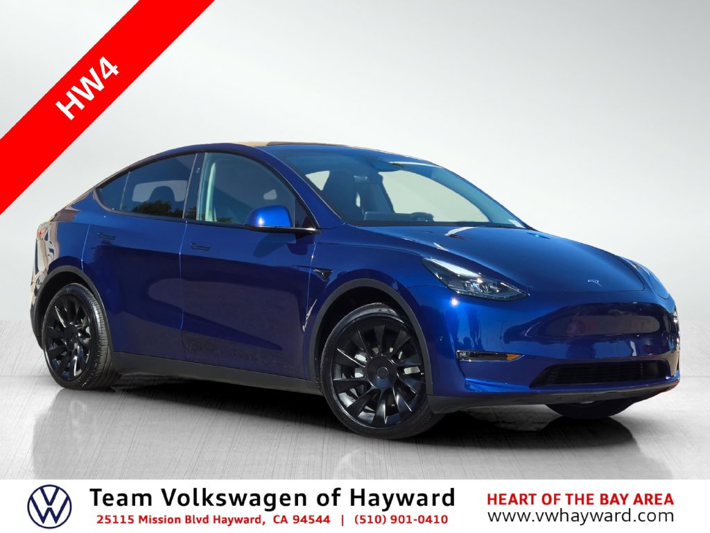2023 Tesla Model Y Base