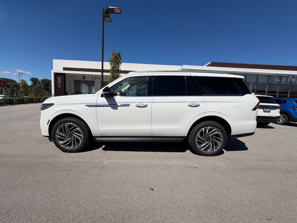 New 2027 Lincoln Navigator Premiere SUV