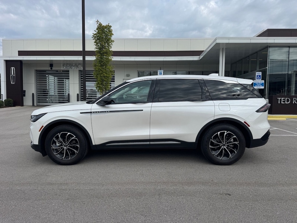 Used 2026 Lincoln Nautilus Premiere SUV