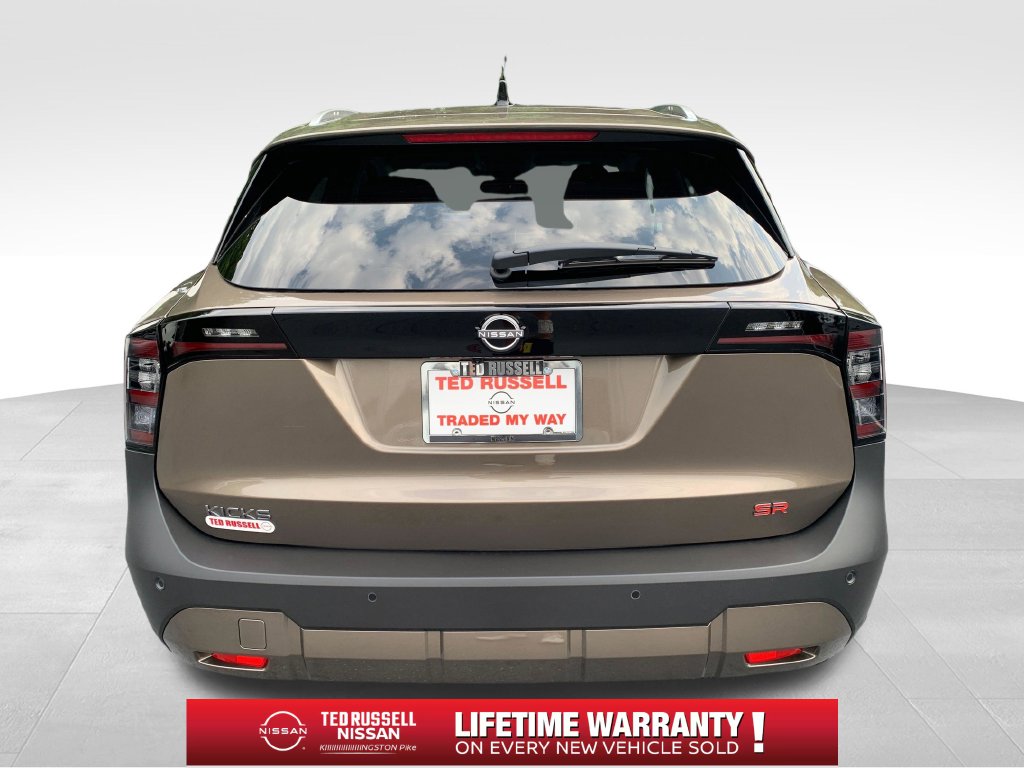 New 2026 Nissan Kicks SR SUV