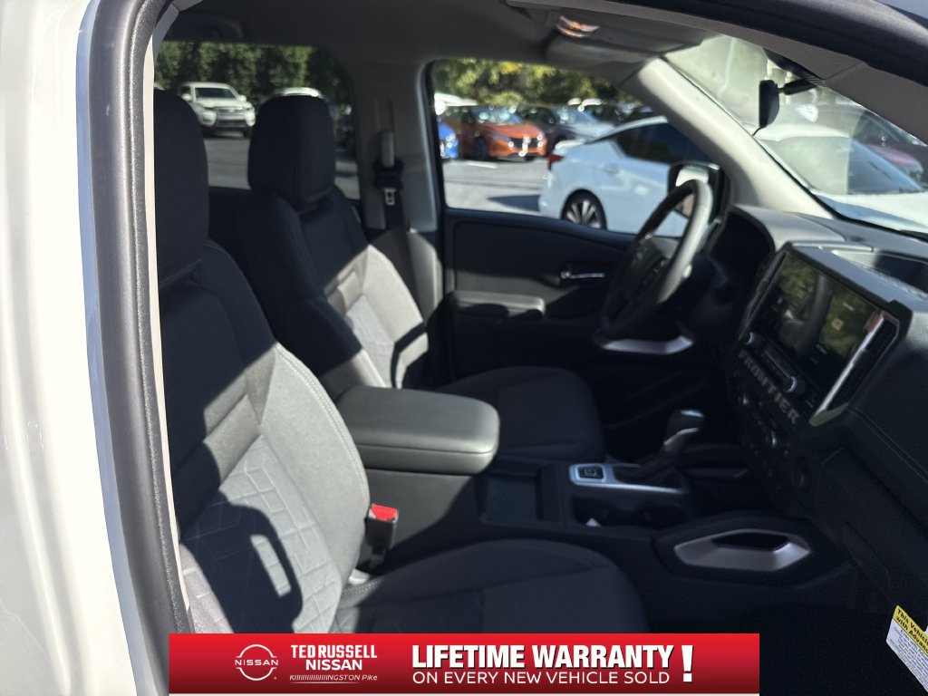2026 Nissan Frontier SV - Photo 17