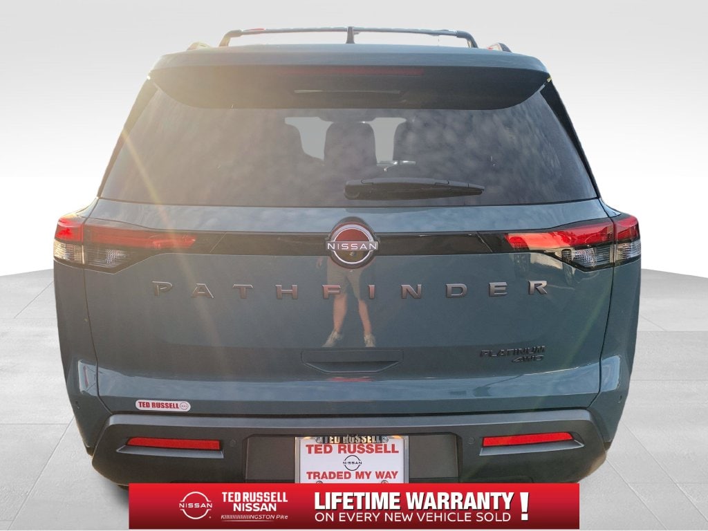 New 2026 Nissan Pathfinder Platinum SUV