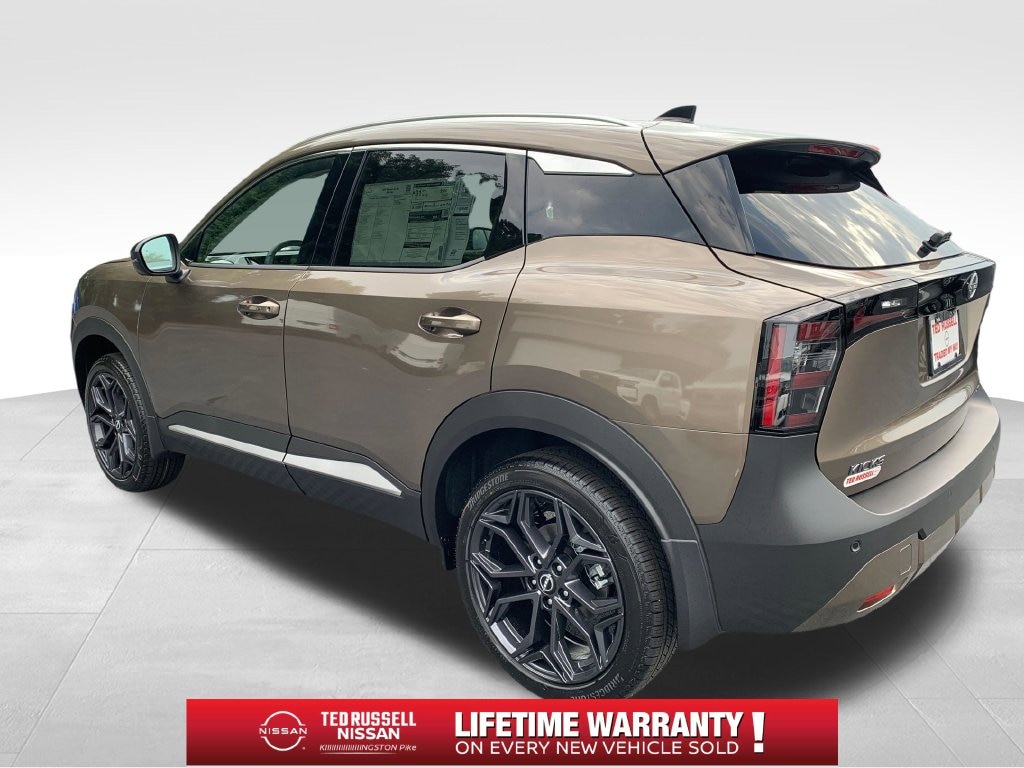 New 2026 Nissan Kicks SR SUV