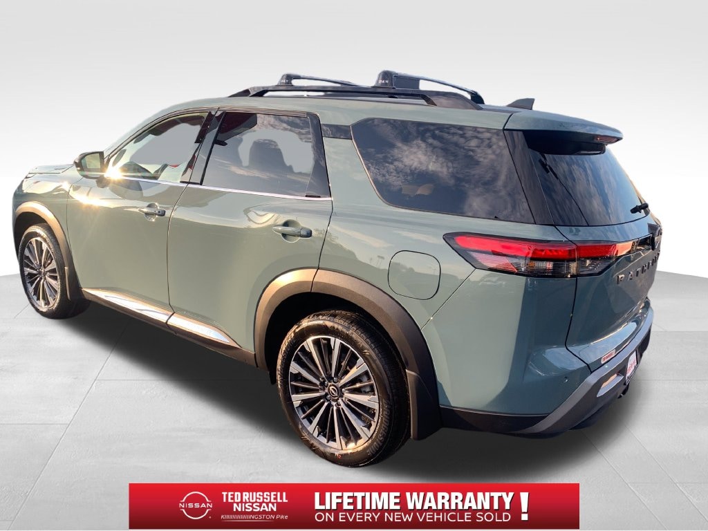 New 2026 Nissan Pathfinder Platinum SUV