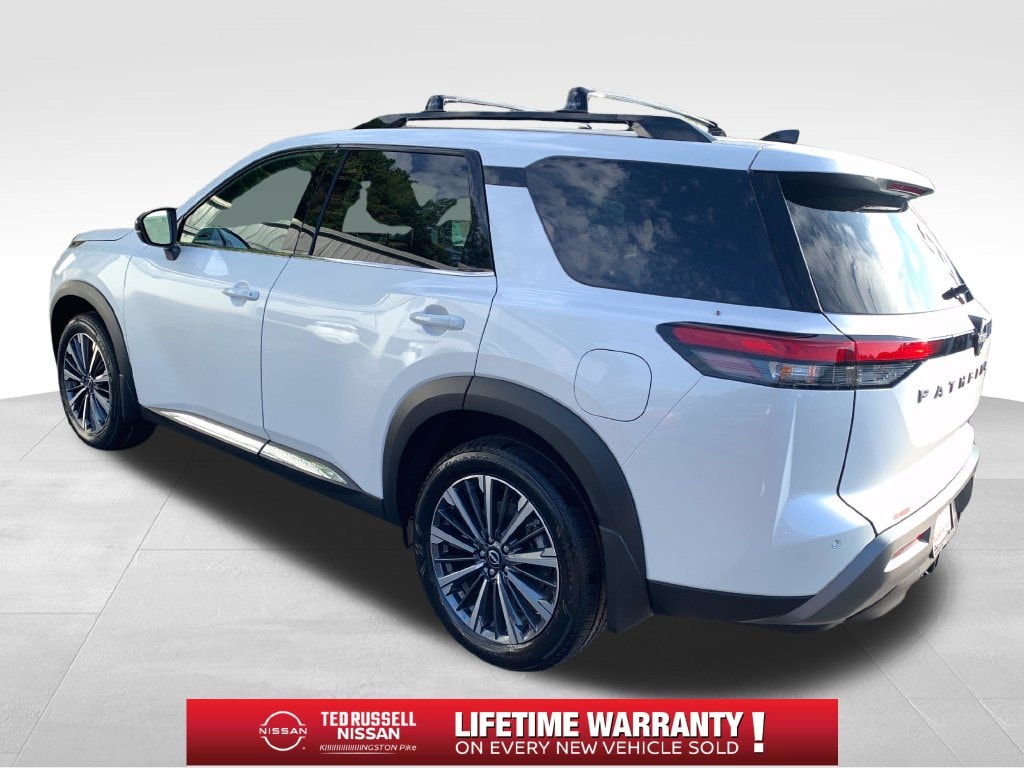 New 2026 Nissan Pathfinder Platinum SUV
