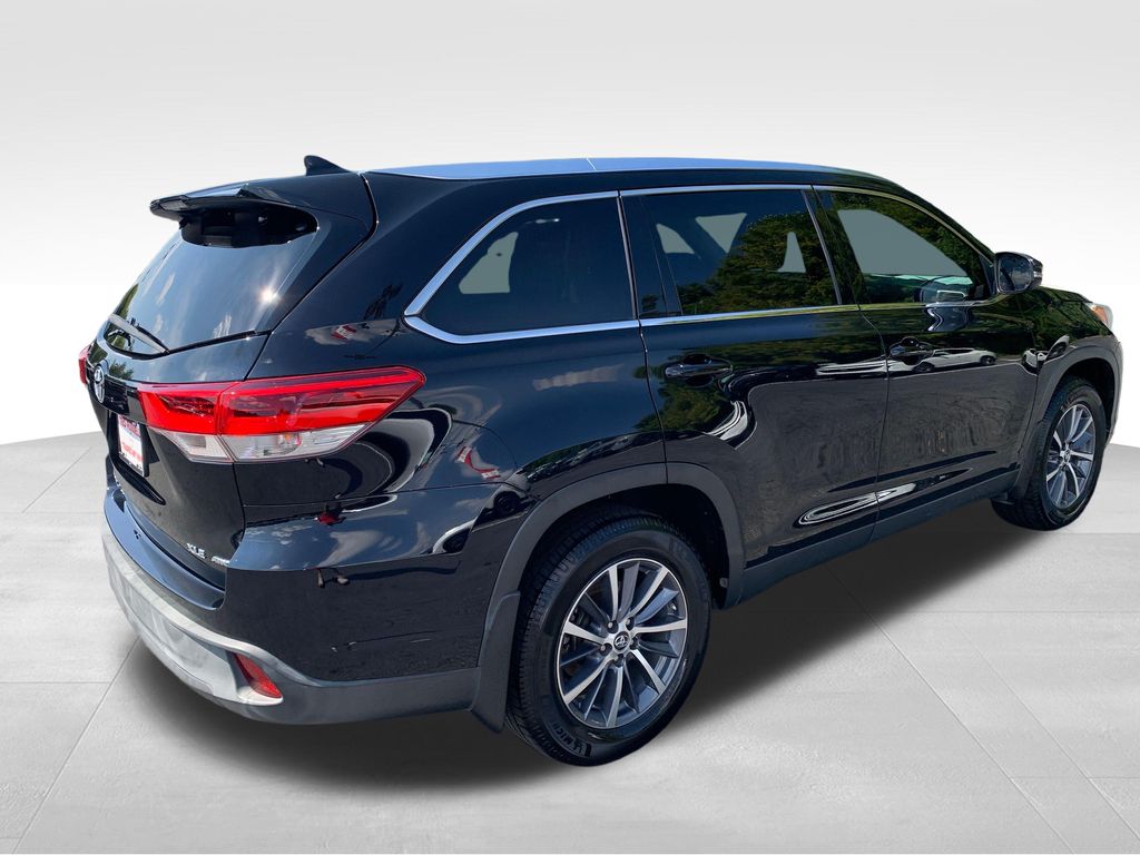 Used 2019 Toyota Highlander XLE SUV