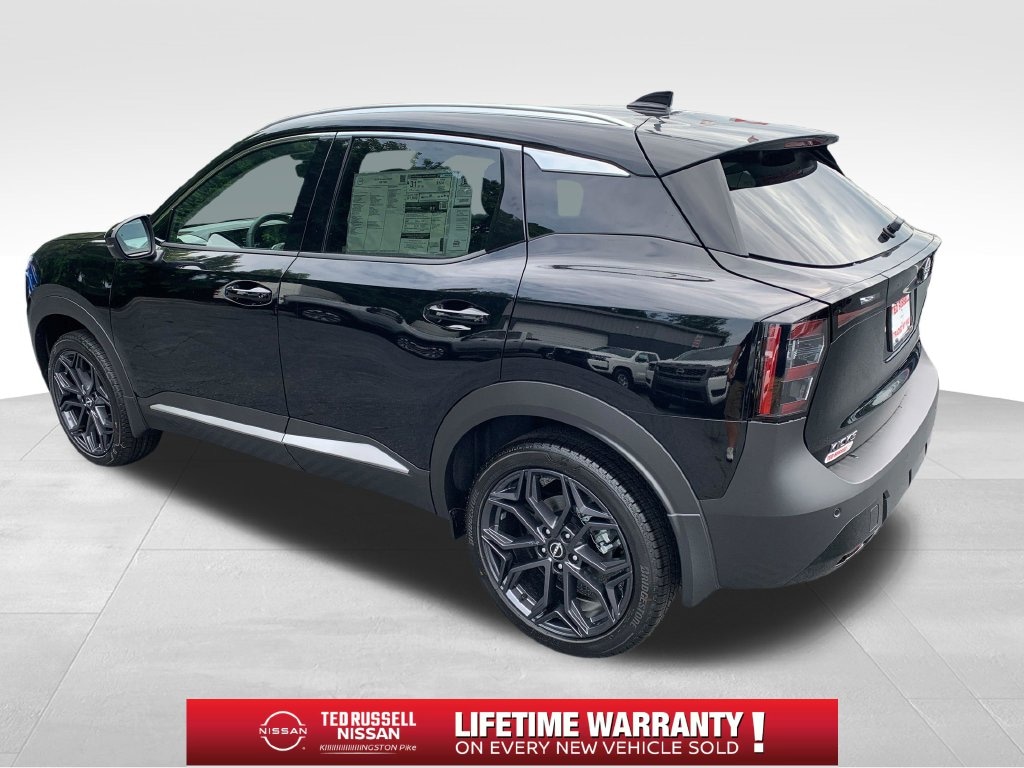 New 2026 Nissan Kicks SR SUV