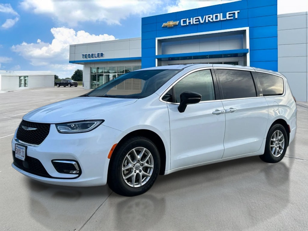 2024 Chrysler Pacifica