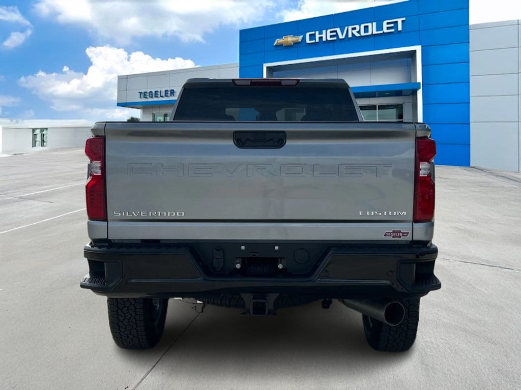2026 Chevrolet Silverado 2500 HD Custom - Photo 6