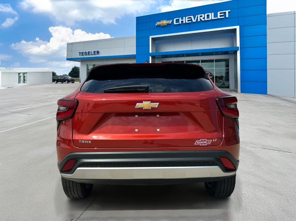 2024 Chevrolet Trax LT - Photo 6