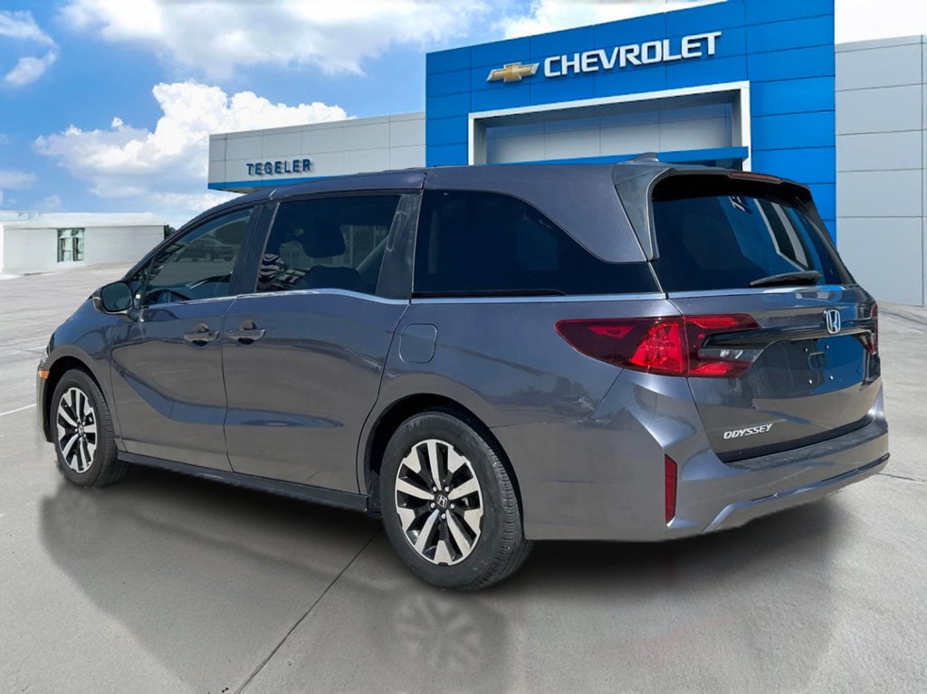 2025 Honda Odyssey EX-L - Photo 7