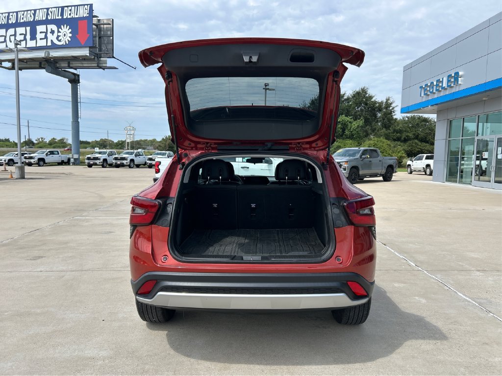 2024 Chevrolet Trax LT - Photo 12
