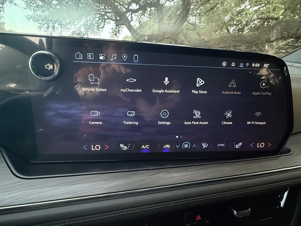 2027 Chevrolet Tahoe Z71 - Photo 15