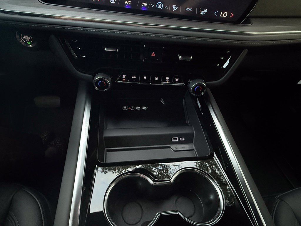 2027 Chevrolet Tahoe Z71 - Photo 14
