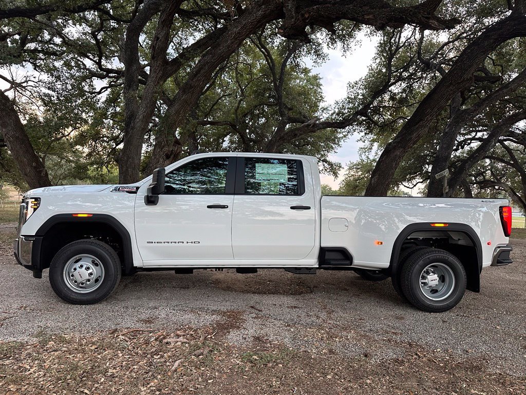 2026 GMC Sierra 3500HD Pro