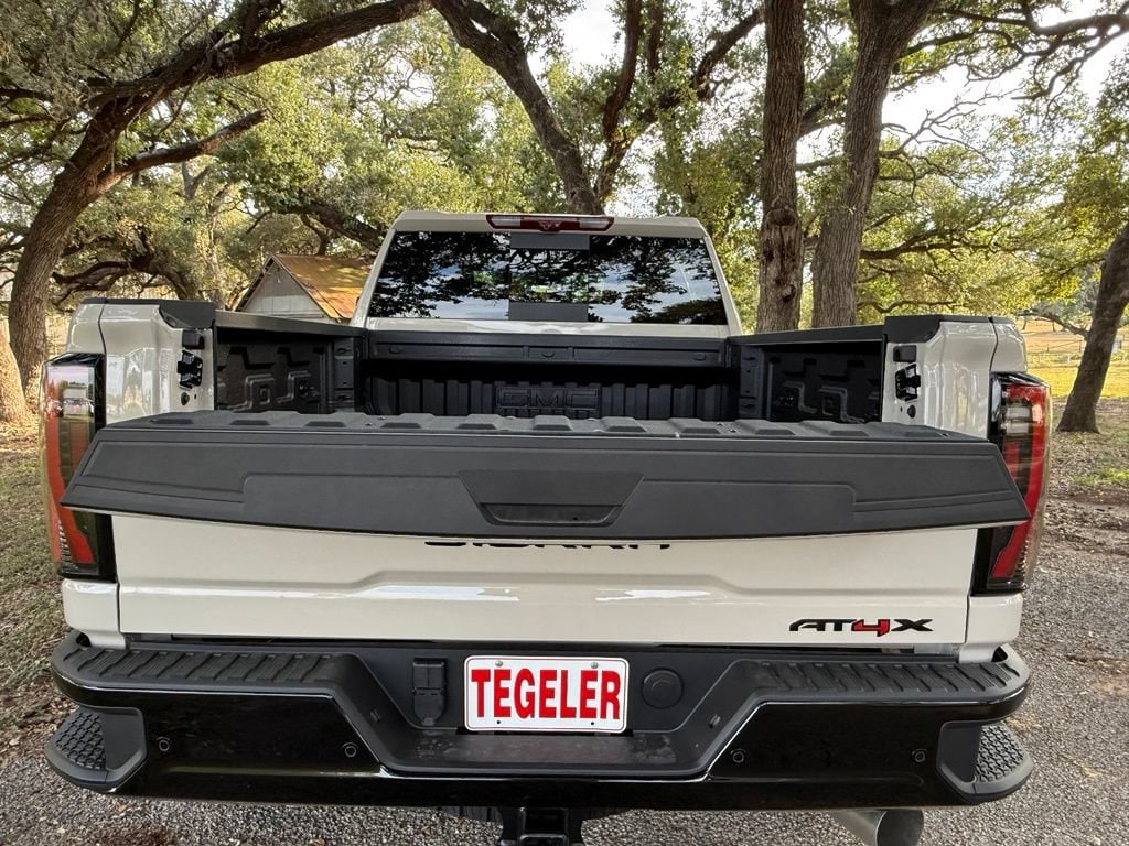2026 GMC Sierra 2500HD Pro - Photo 8