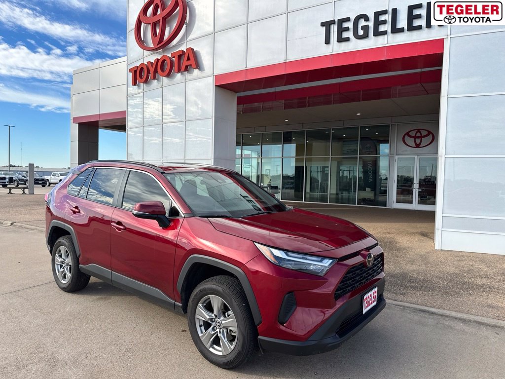 2024 Toyota RAV4 XLE