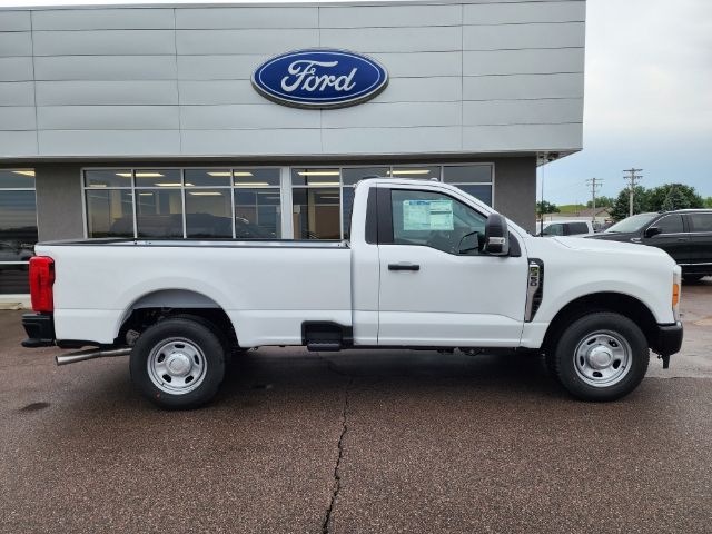 2023 Ford F-350 Super Duty XL
