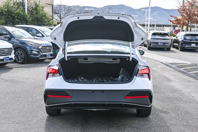 2026 Hyundai Elantra SEL Sport - Photo 9