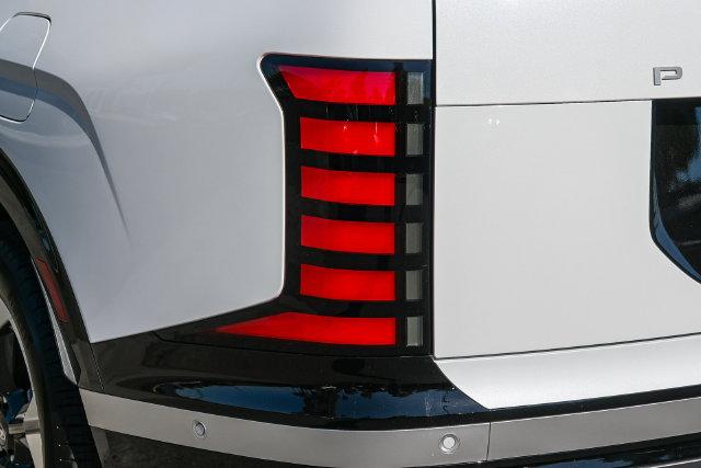 2026 Hyundai Palisade Limited - Photo 8