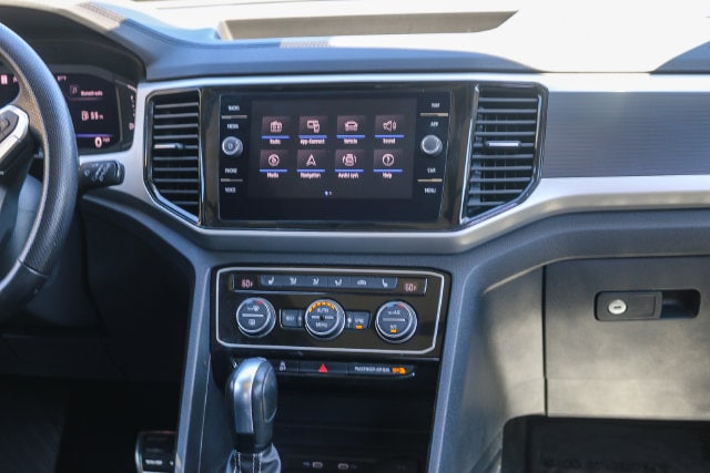 2022 Volkswagen Atlas SEL R-Line - Photo 17