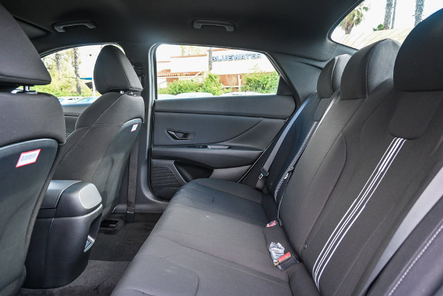2026 Hyundai Elantra SEL Sport - Photo 16