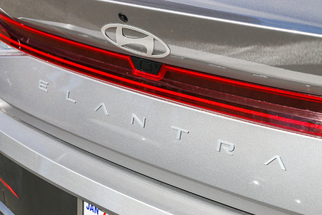 2026 Hyundai Elantra Blue - Photo 13