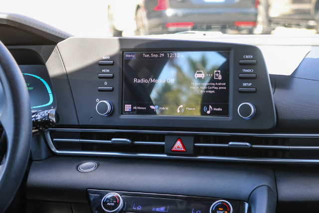 2026 Hyundai Elantra Blue - Photo 18
