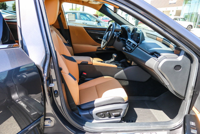 2023 Lexus ES 350 - Photo 21