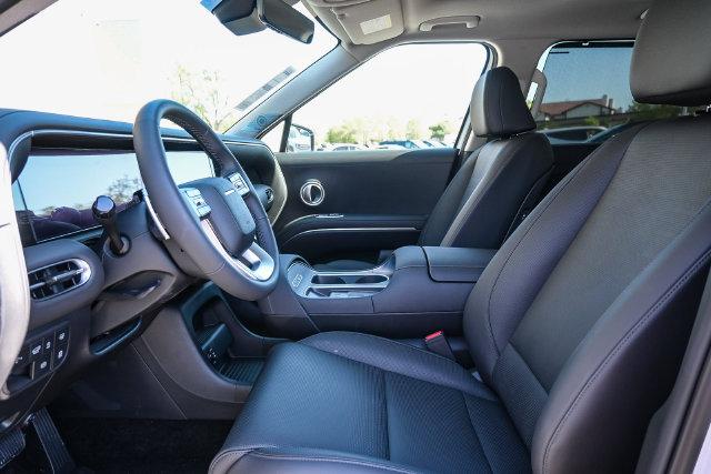 2026 Hyundai Palisade Limited - Photo 18