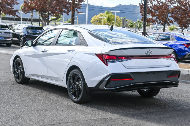 2026 Hyundai Elantra SEL Sport - Photo 7