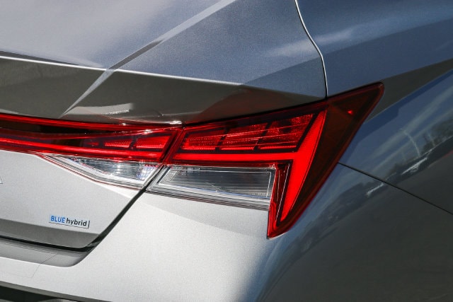 2026 Hyundai Elantra Blue - Photo 12