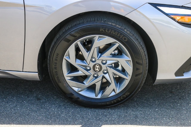 2026 Hyundai Elantra Blue - Photo 15