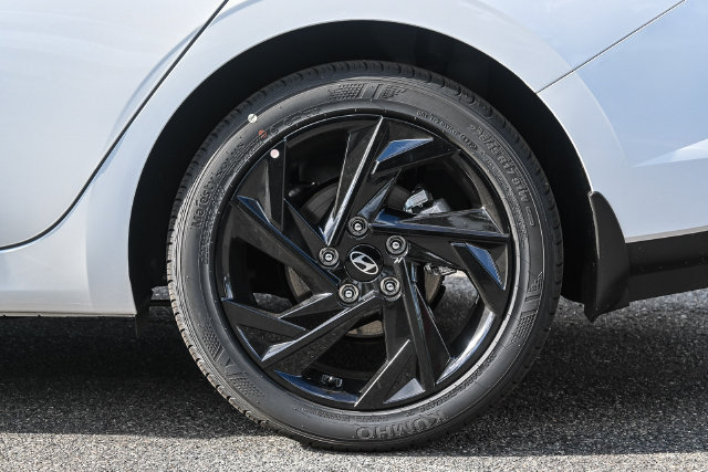 2026 Hyundai Elantra SEL Sport - Photo 10