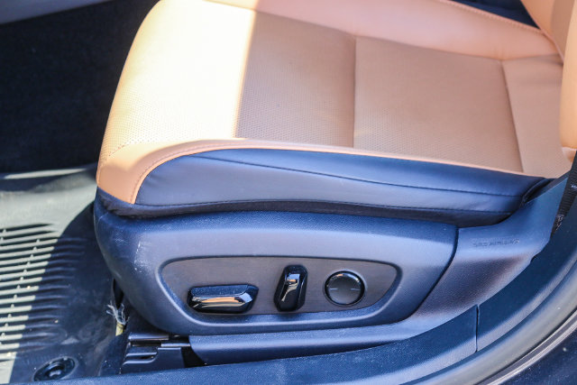 2023 Lexus ES 350 - Photo 26